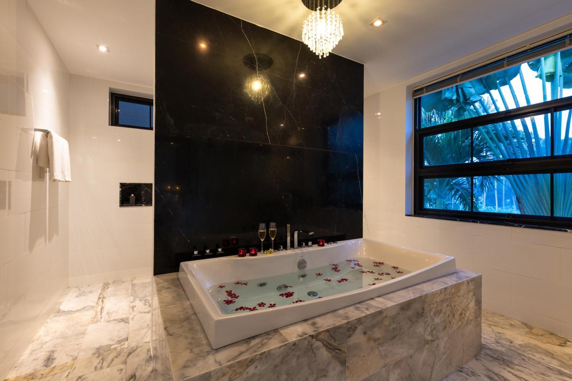 Villa Baan Siri Varee *